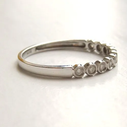 10K White Gold Diamond Anniversary/Wedding Band