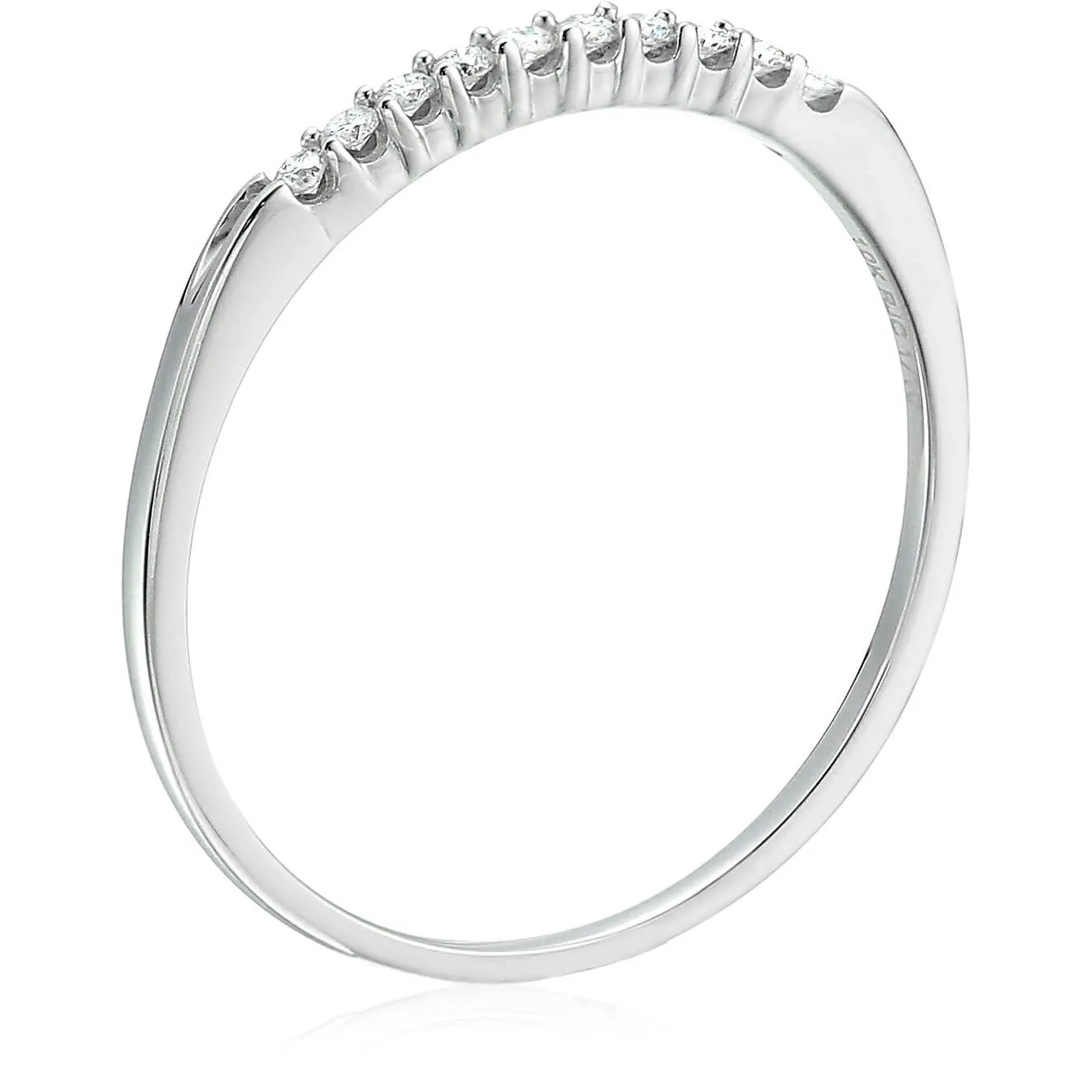 1/10 cttw Petite Diamond Wedding Band in 10k Gold