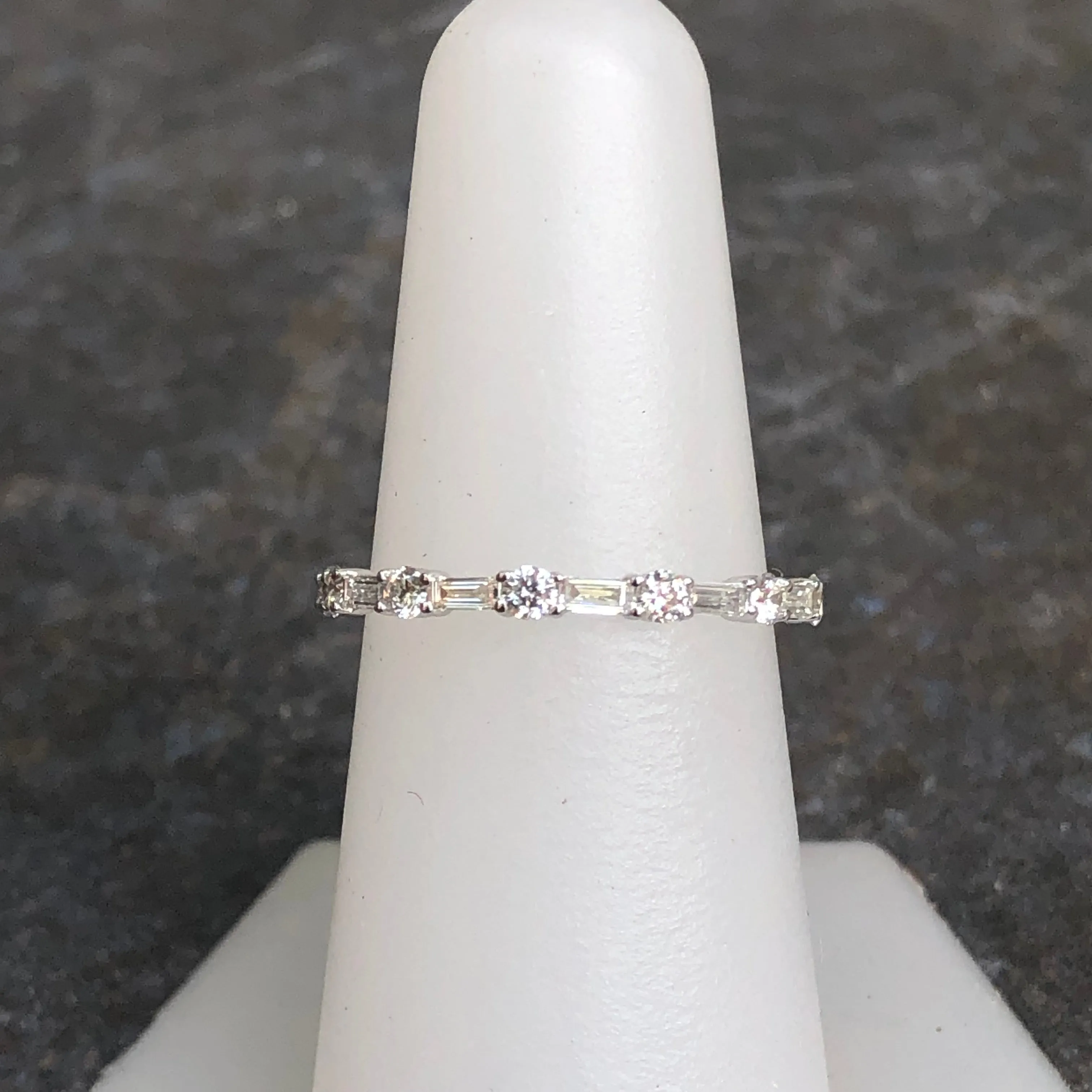 14KT White Gold 1/2 CTW Baguette Wedding Band Ring Size 7