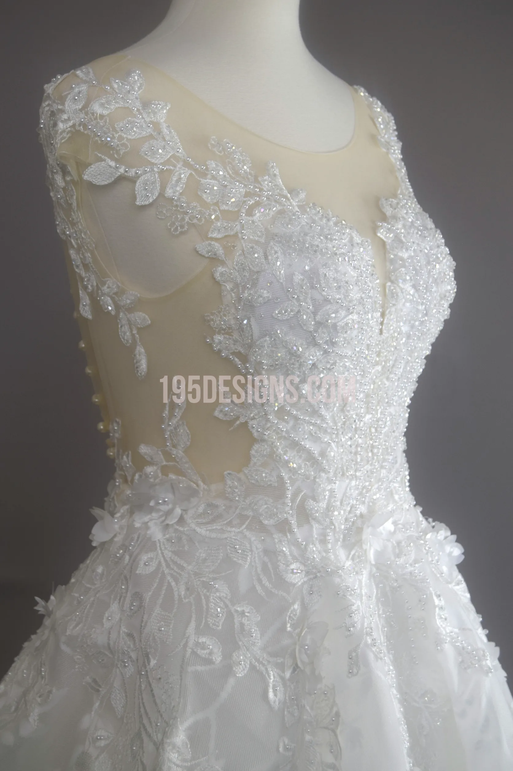 195 Designs White Garden Wedding Dress