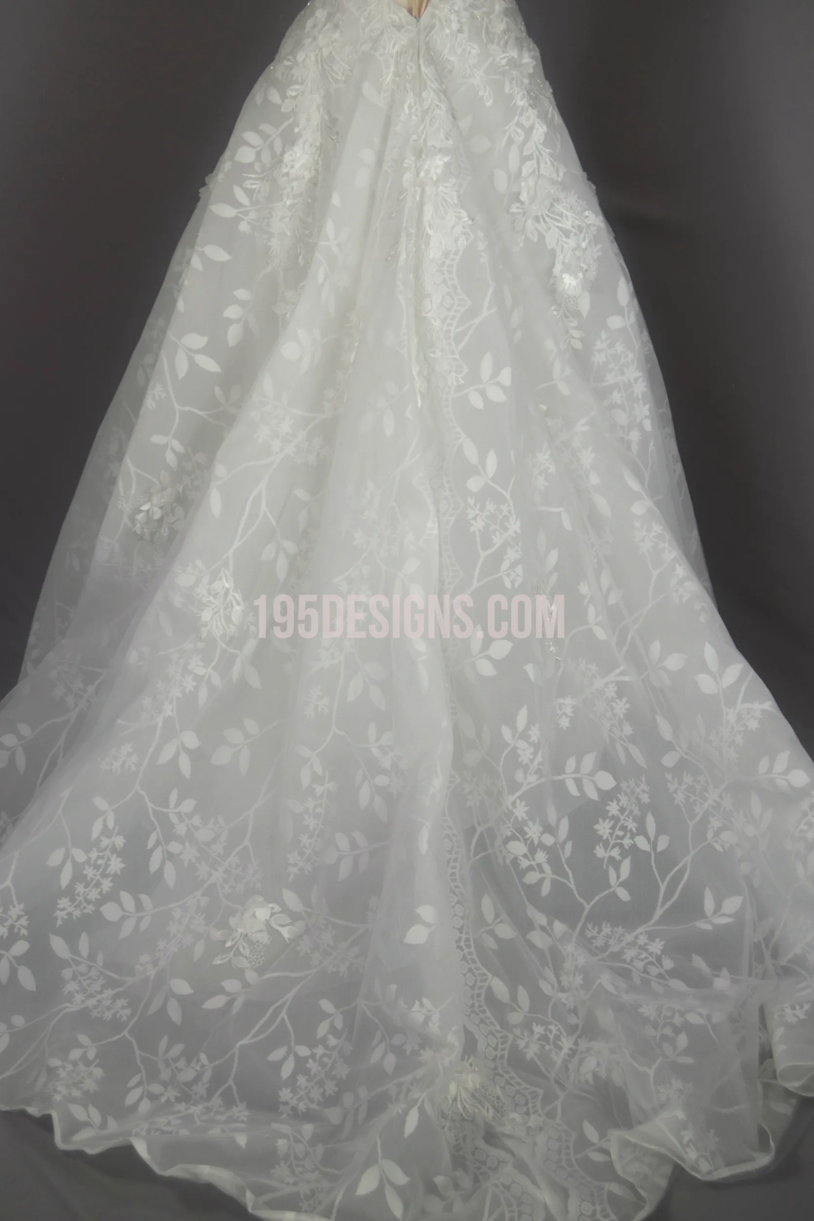 195 Designs White Garden Wedding Dress