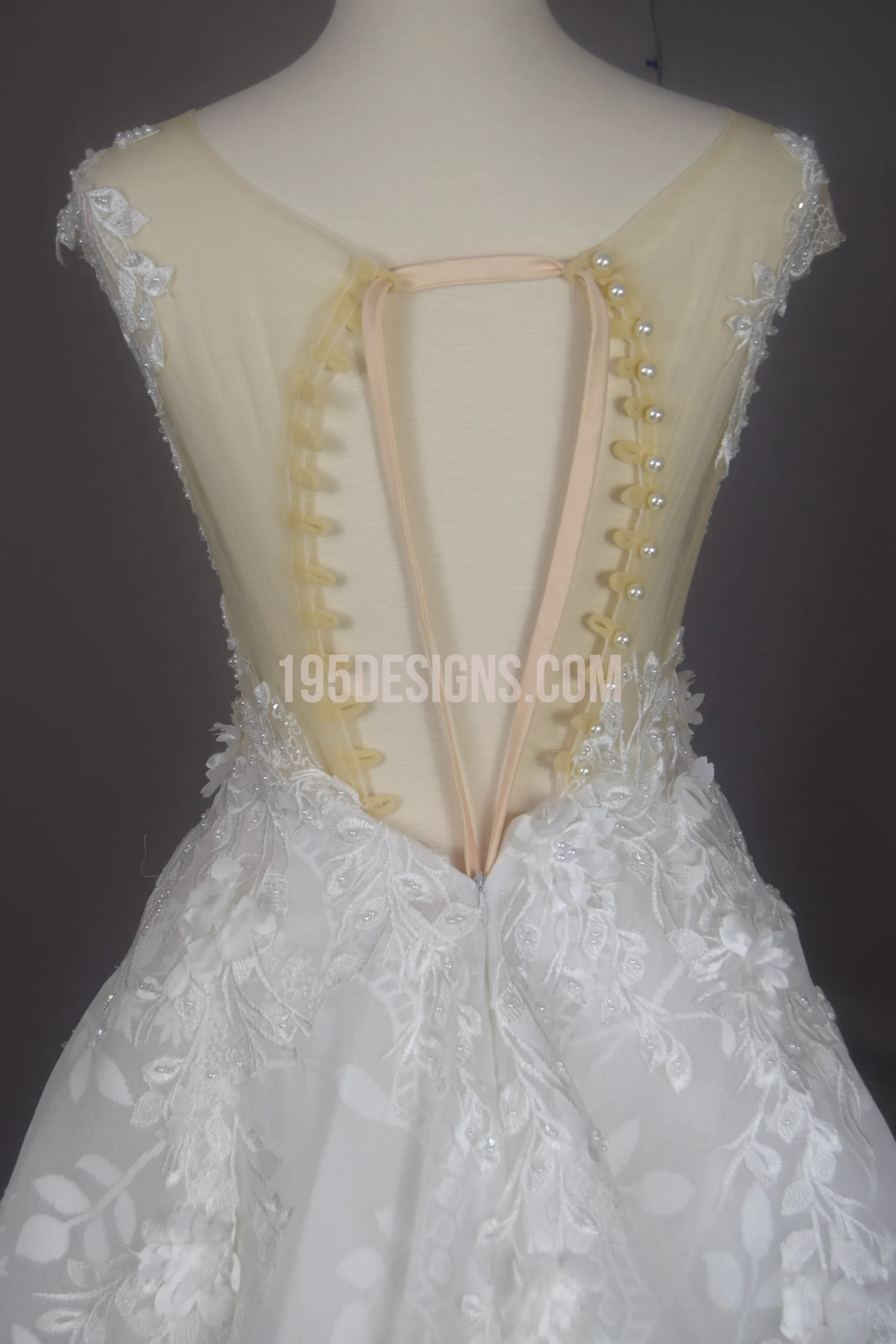 195 Designs White Garden Wedding Dress