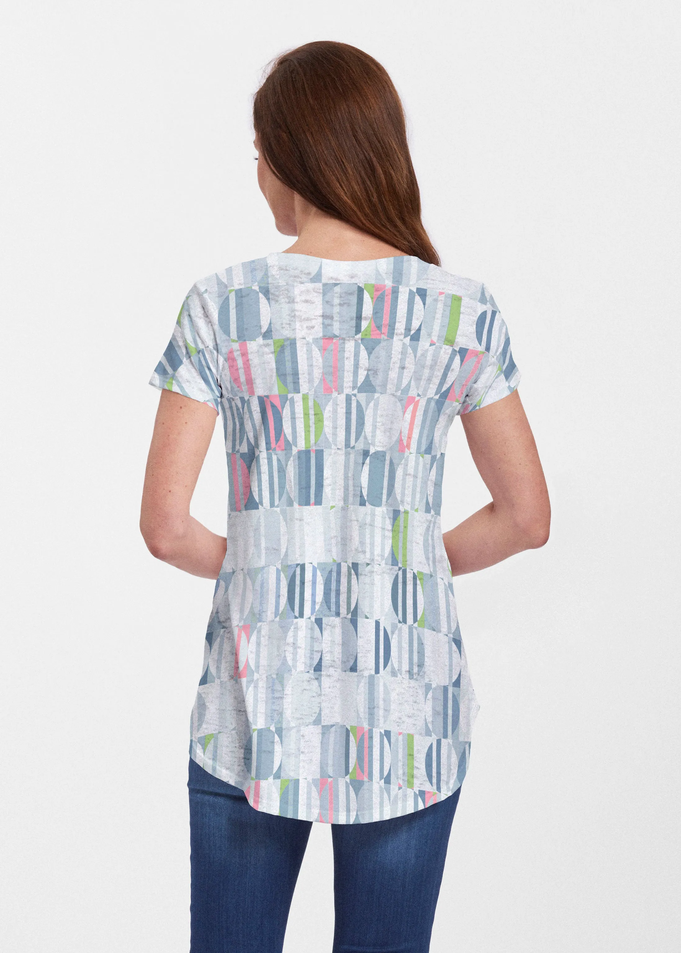 Around We Go (8012) ~ Short Sleeve Scoop Neck Flowy Tunic