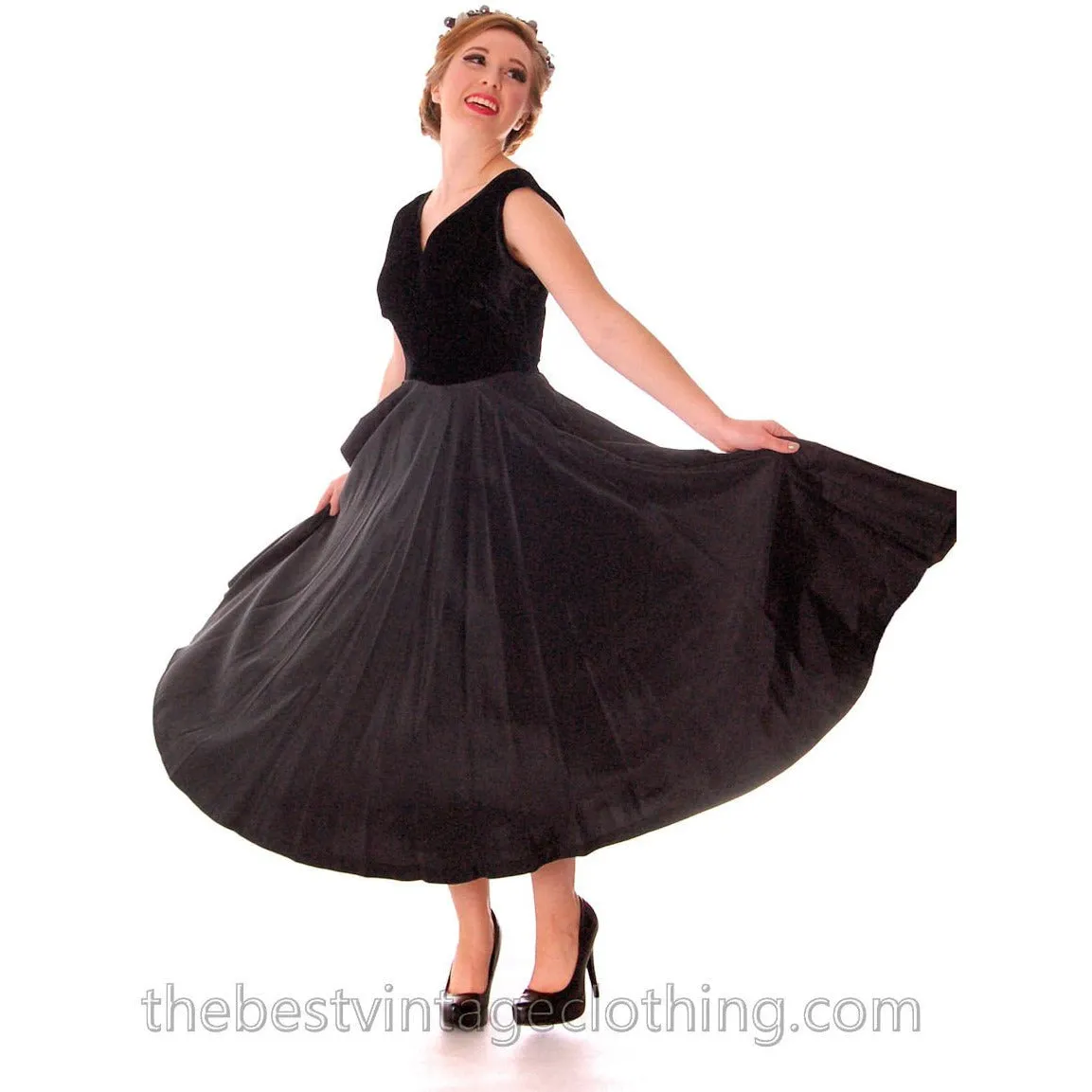 Black Velvet/Taffeta 1950s Party Gown Full Circle Vintage Dress w Rose 32-23-Free Small
