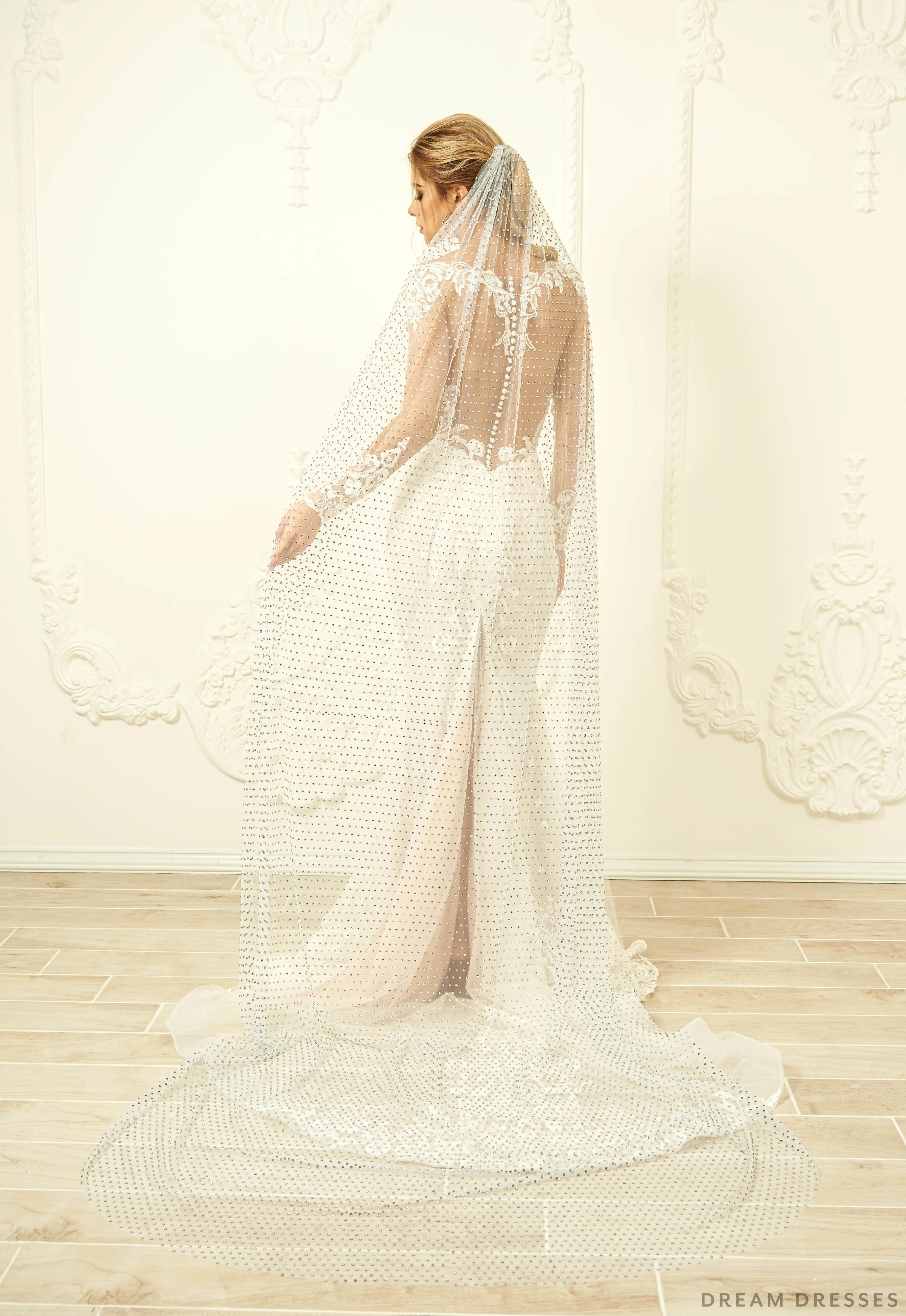 Cathedral Veil With Crystals (#Luisa)