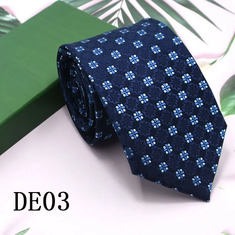 Classic Plaid Neck Ties for Men Casual Suits Tie Gravatas Stripe Blue Mens Neckties For Business Wedding 8cm Width Men Ties