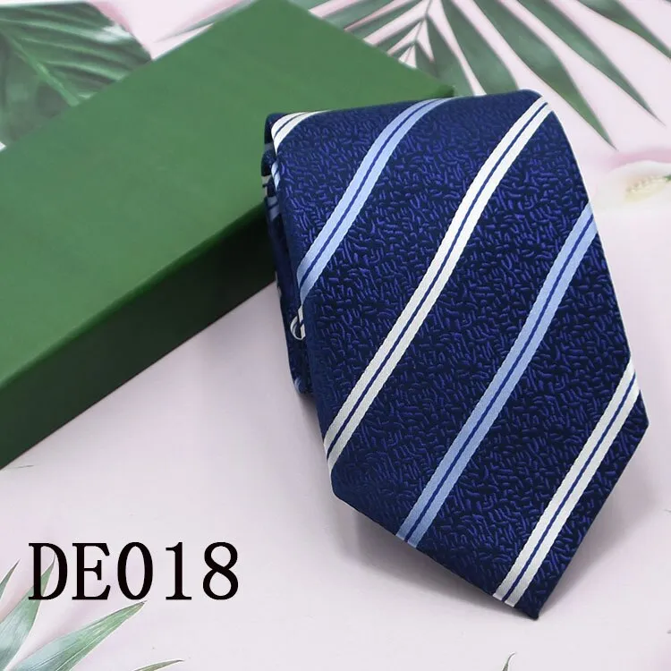Classic Plaid Neck Ties for Men Casual Suits Tie Gravatas Stripe Blue Mens Neckties For Business Wedding 8cm Width Men Ties