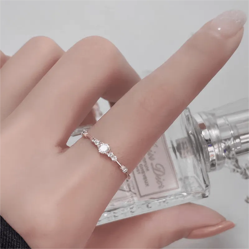 Dainty Zirconia Diamond Ring