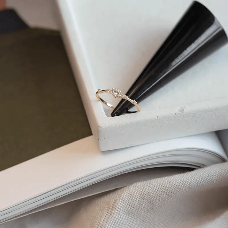 Dainty Zirconia Diamond Ring