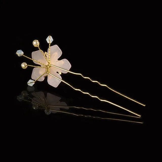 Elegant Bridal Hair Accessory Made With Faux Crystal And Pearls