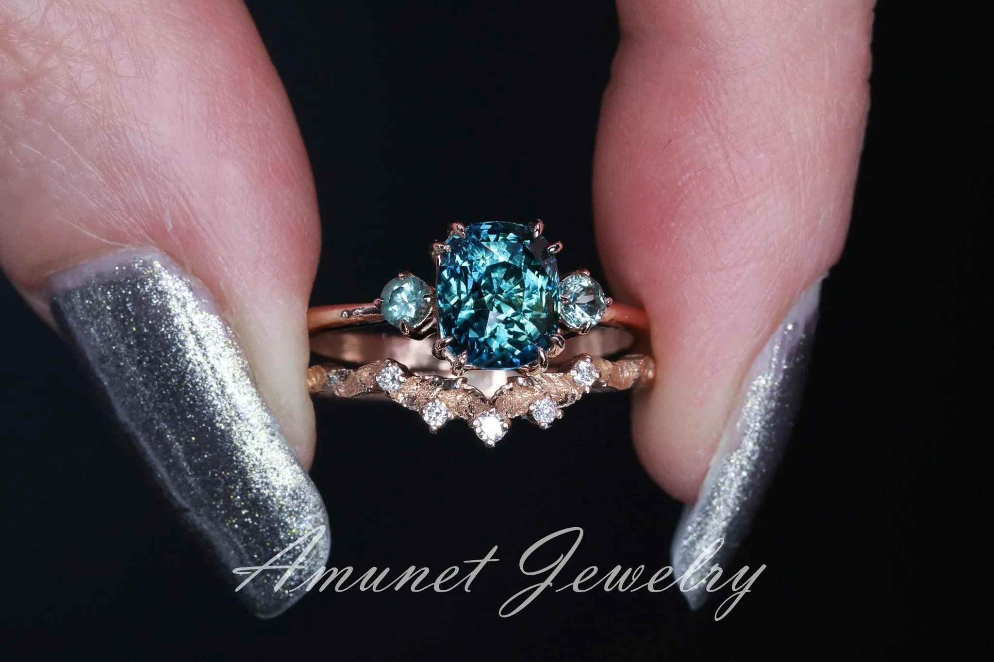Elegant curved wedding band – A beautifully crafted and unique engagement and wedding ring