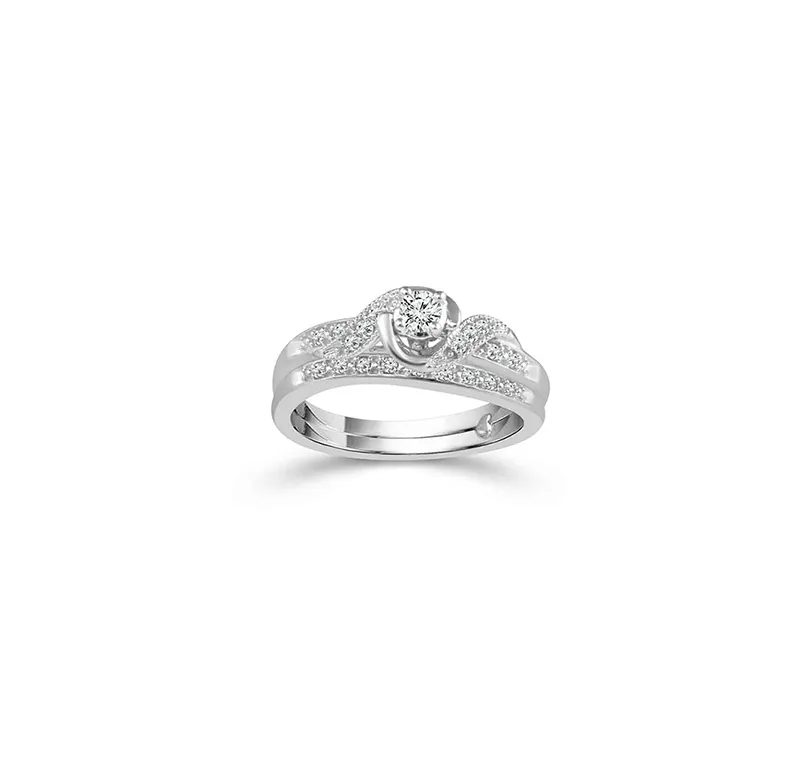Fink's Exclusive Round Twist Engagement Ring Set