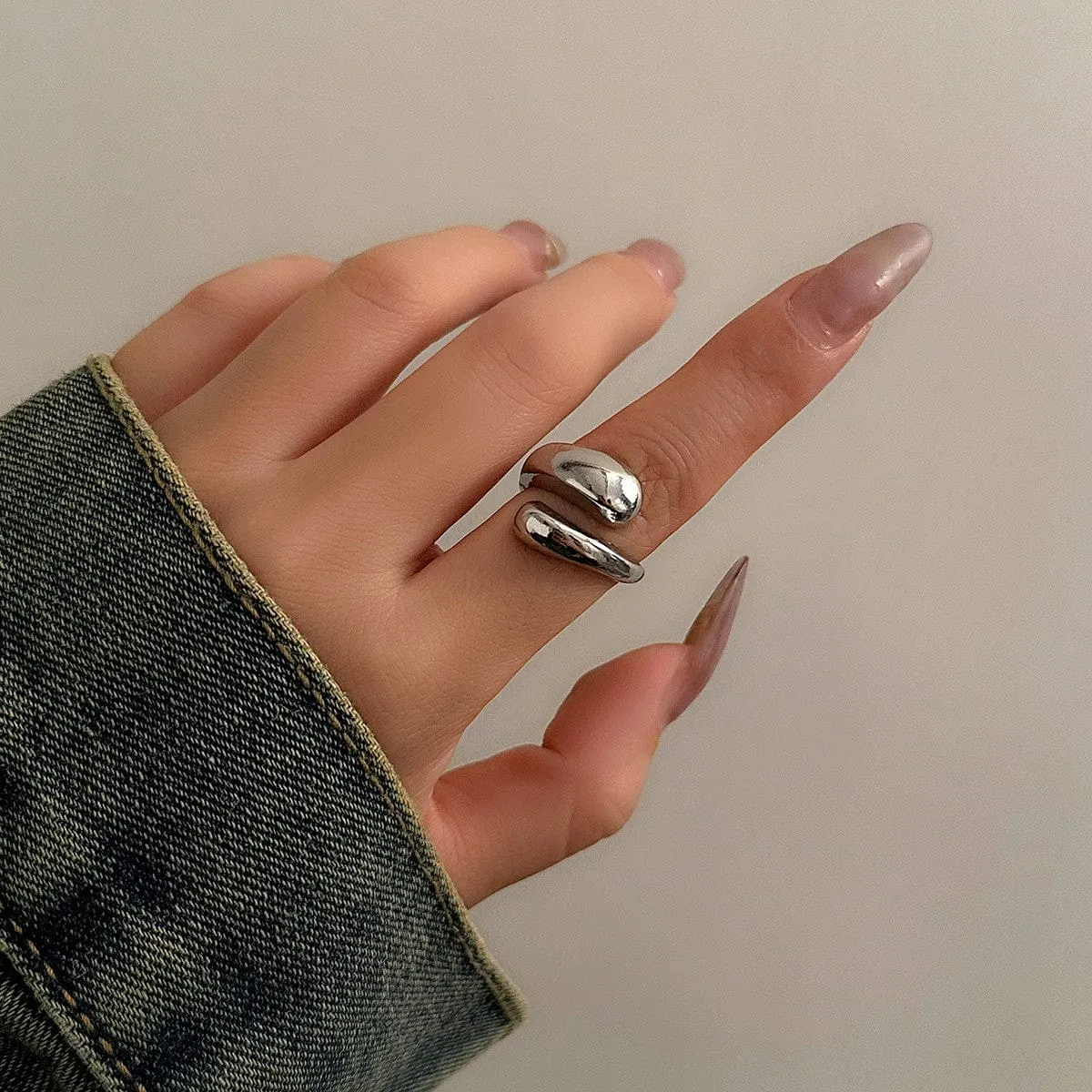 Geometric Irregular Curved Open Ring