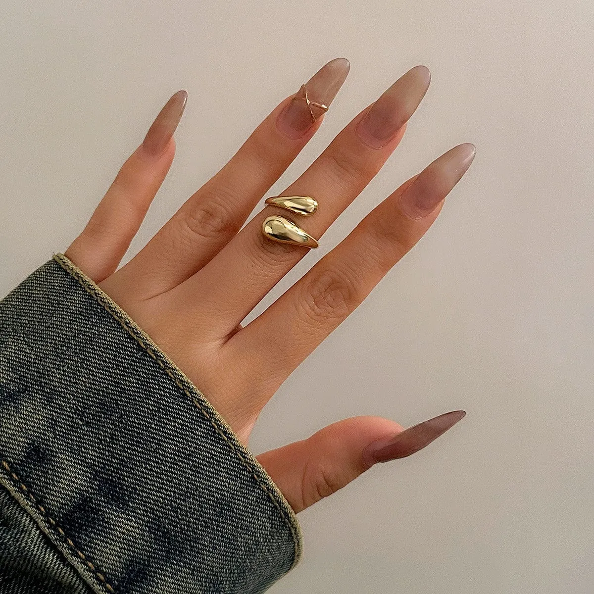 Geometric Irregular Curved Open Ring