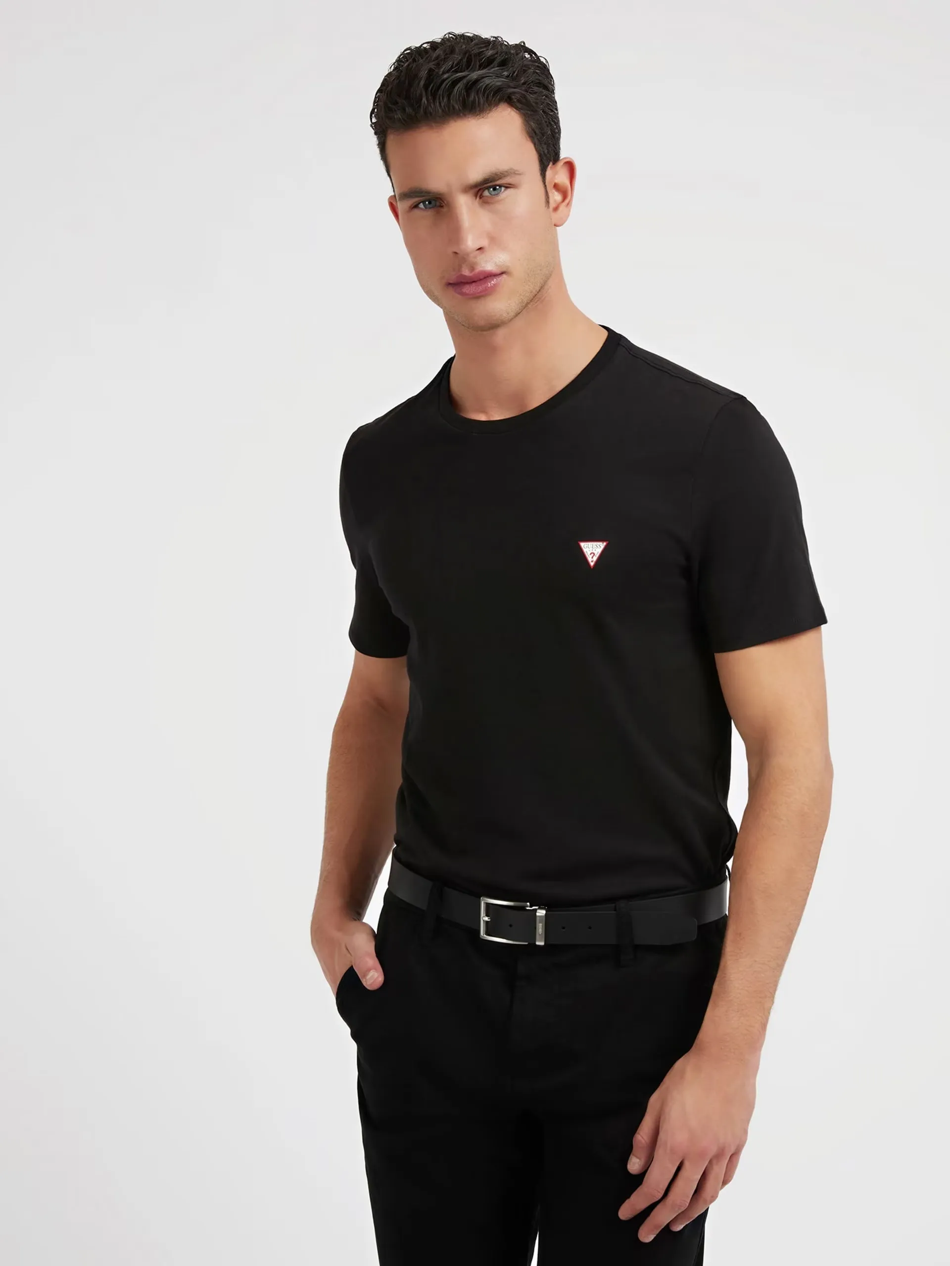 GUESS - SMALL LOGO T-SHIRT