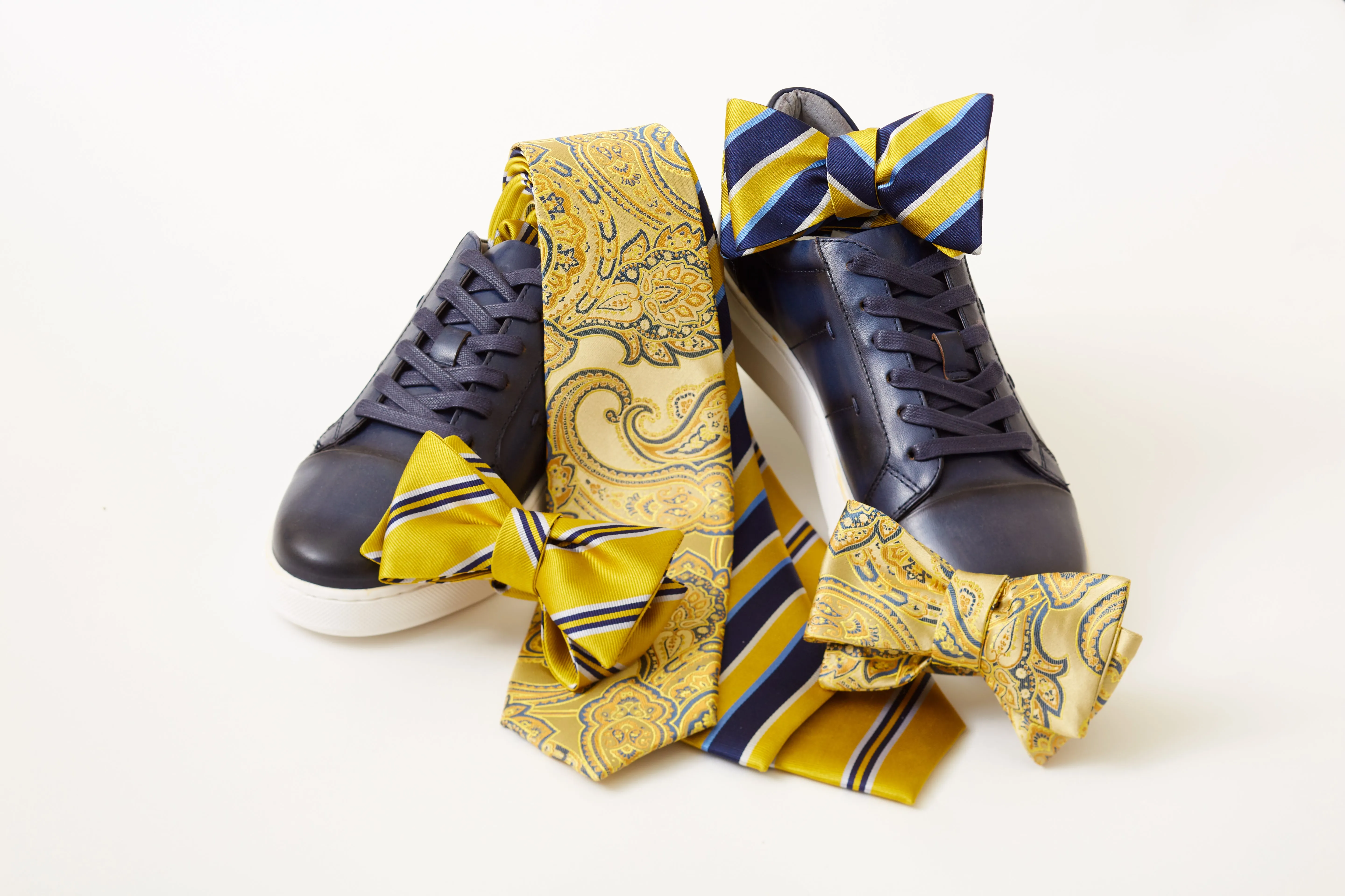 Hallstan - bow ties