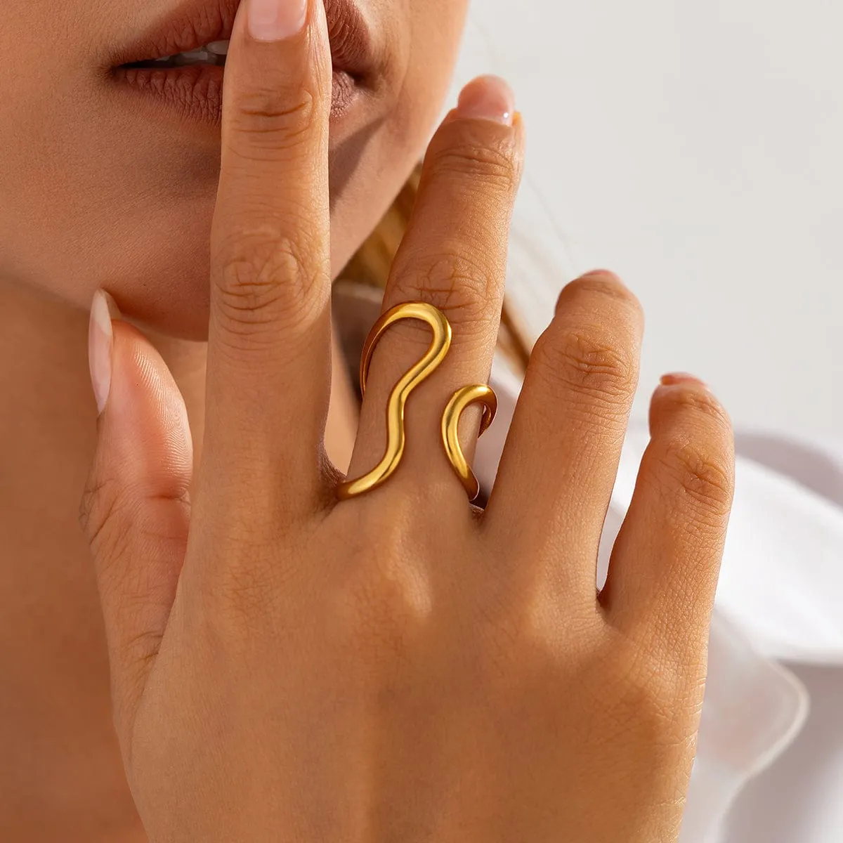 Irregular Curved Hollow Open Ring