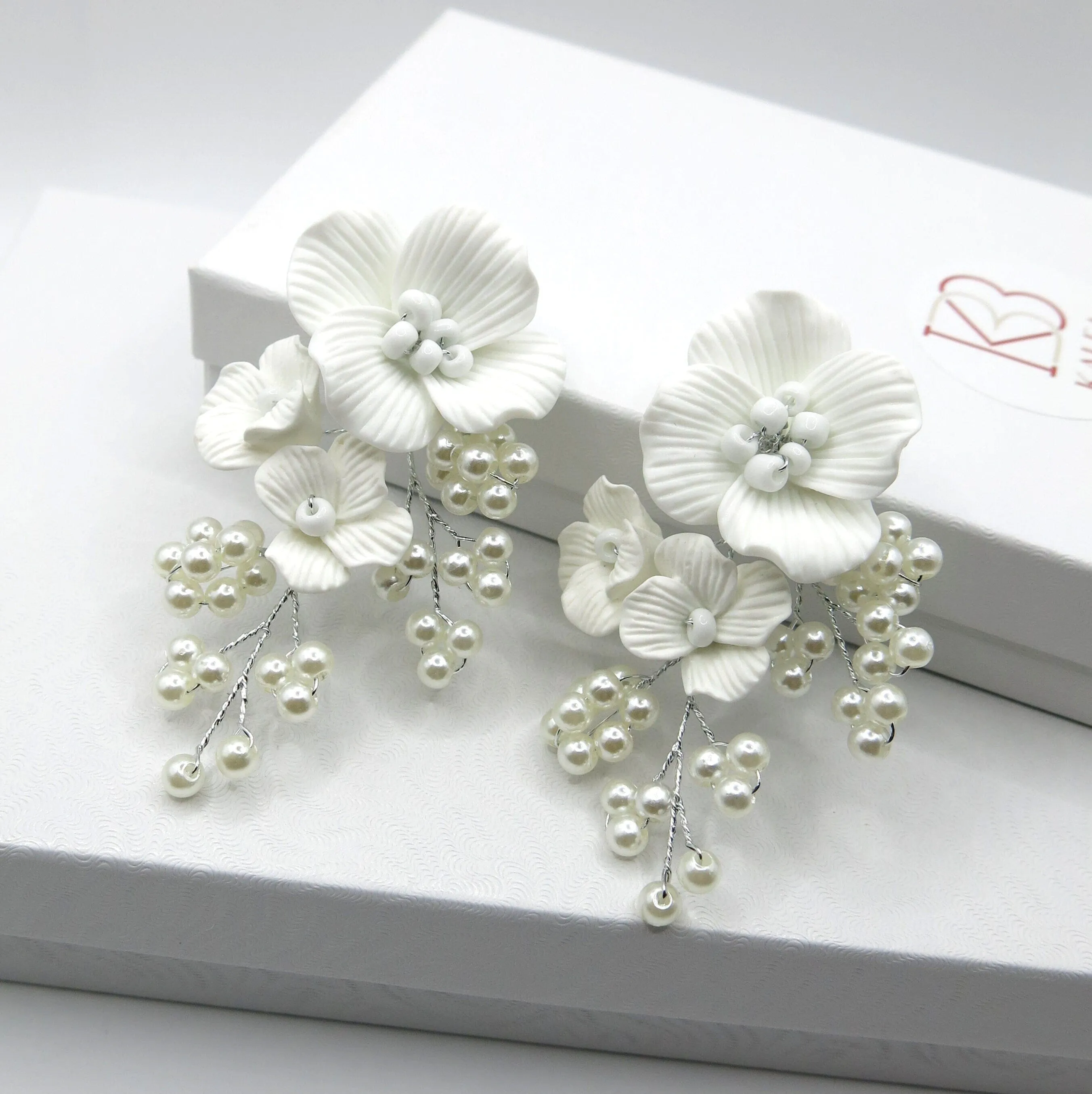 Large White Flower Dangle Earrings, Bridal Floral Earrings, Wedding Big Flower Pearl Statement Earrings