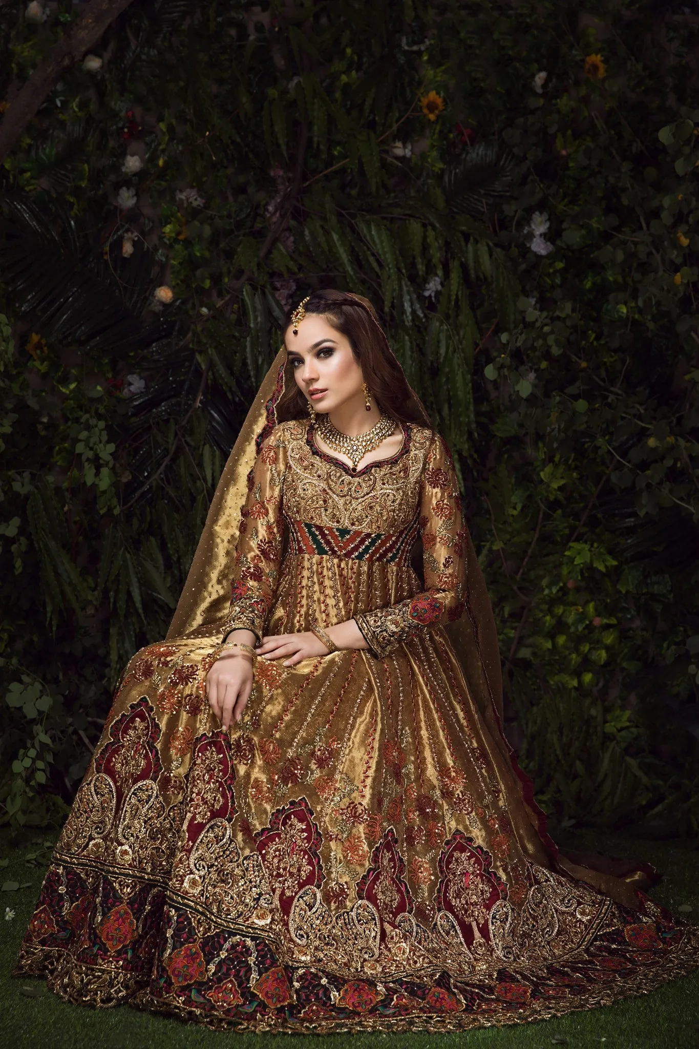 Pakistani Embellished Lehenga Designs for Bridal #BN1086