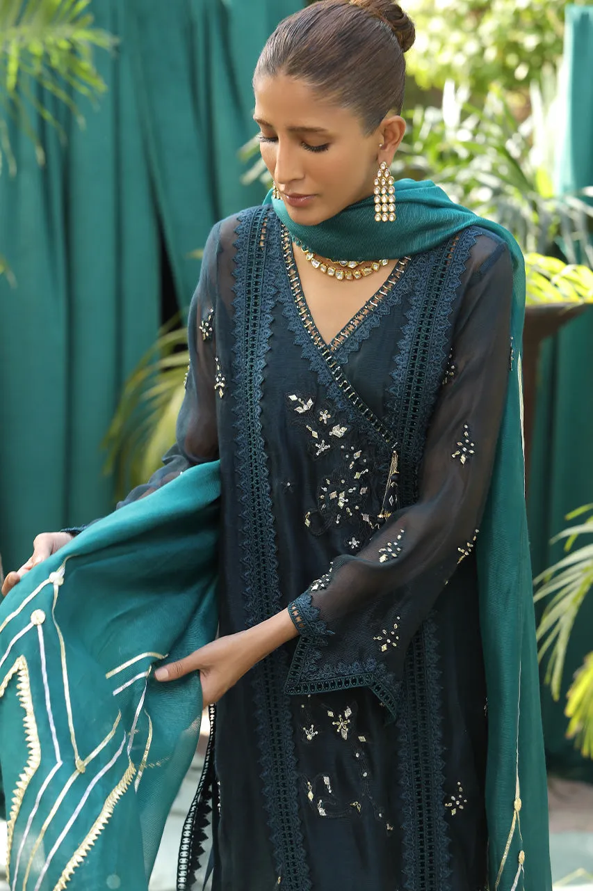 Pakistani Wedding Dress In Long Kameez Capri style