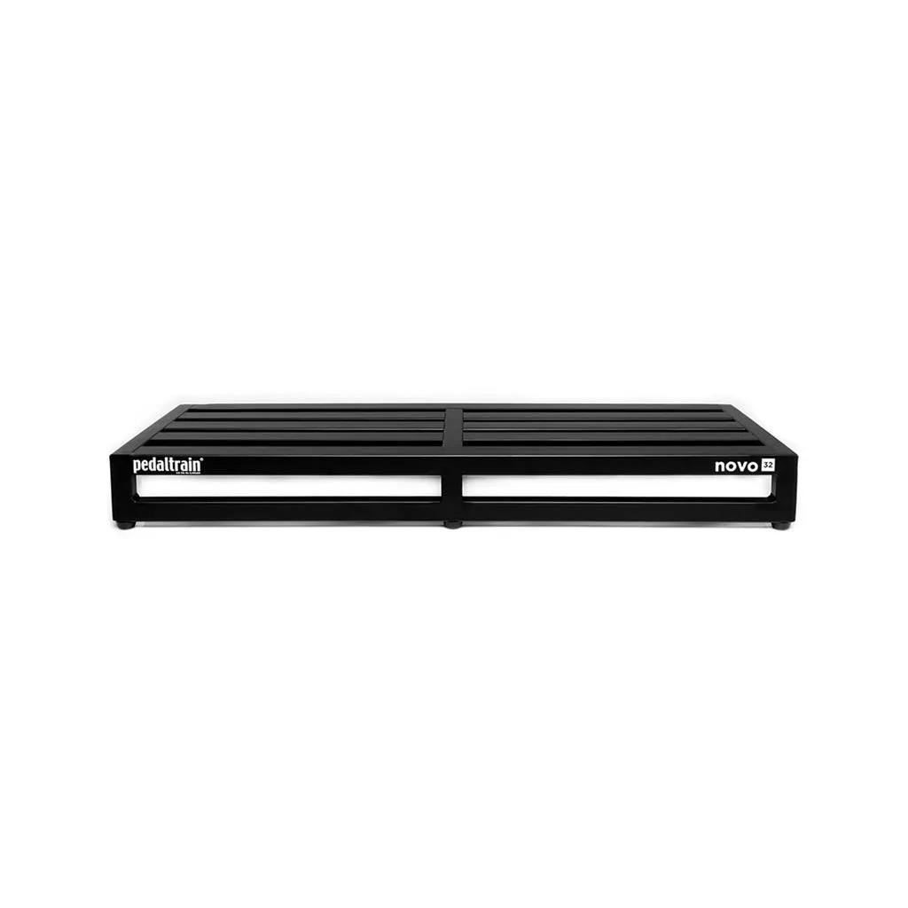 Pedaltrain Novo 32 with Soft Case Pedalboard