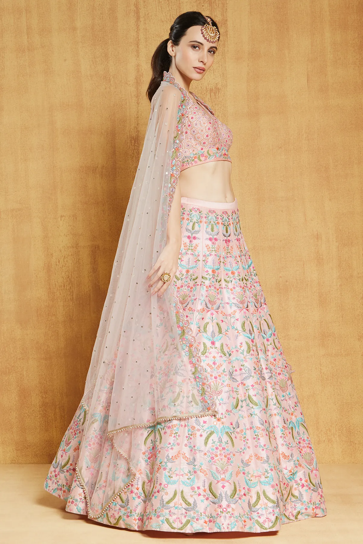 PINK GULNAR