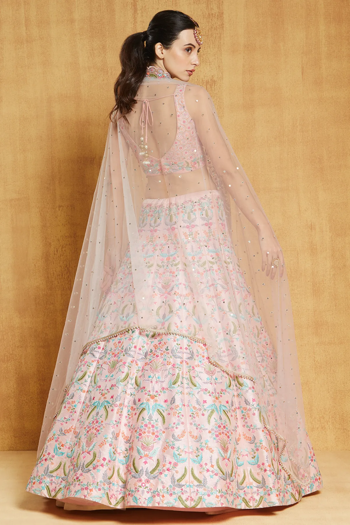PINK GULNAR