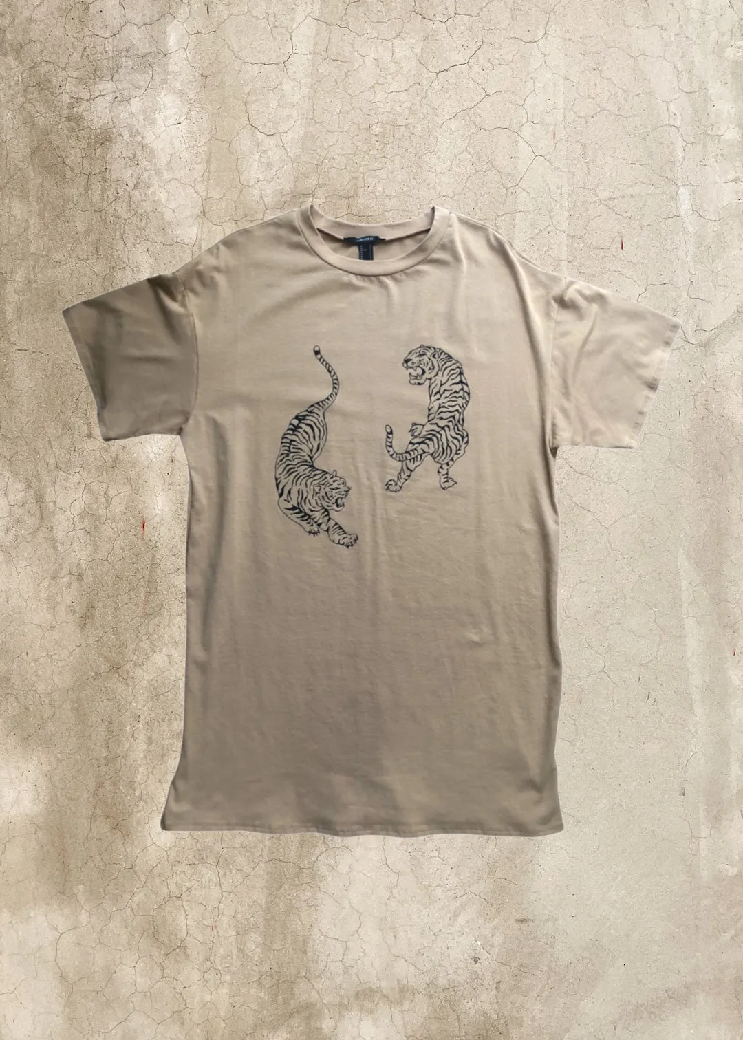 Rae Tiger Graphic Tee - Beige