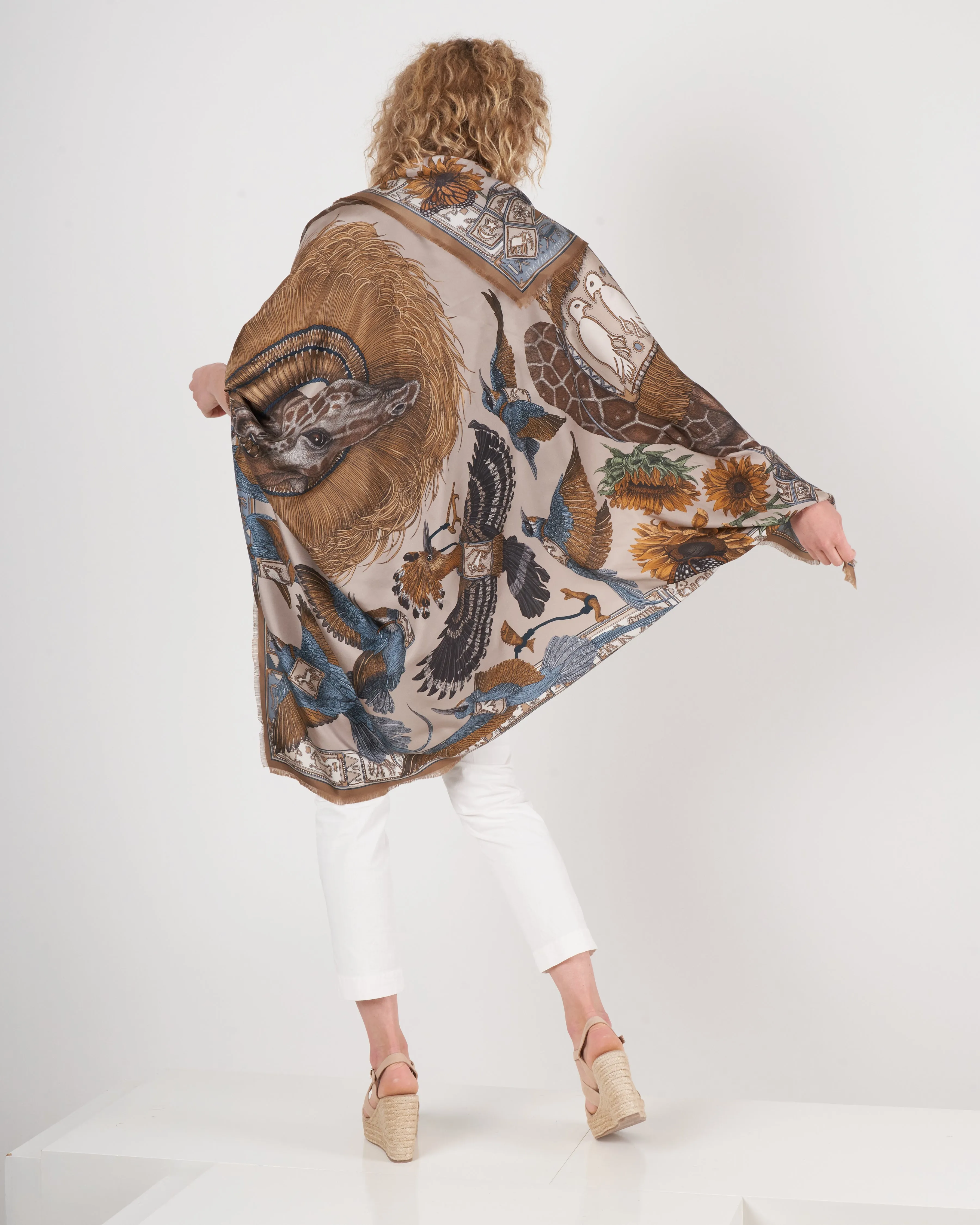 silk scarf 135 x 135 cm - linen/bone