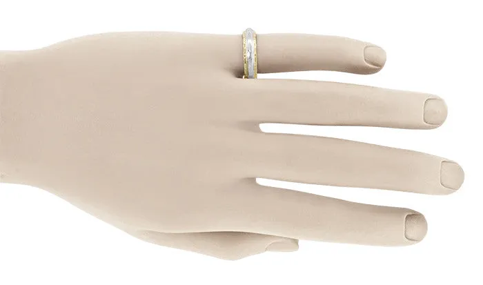 Two Tone 1930's Vintage Art Deco Wedding Band Ring with Scalloped Edges in Solid 14K Gold | Size 9