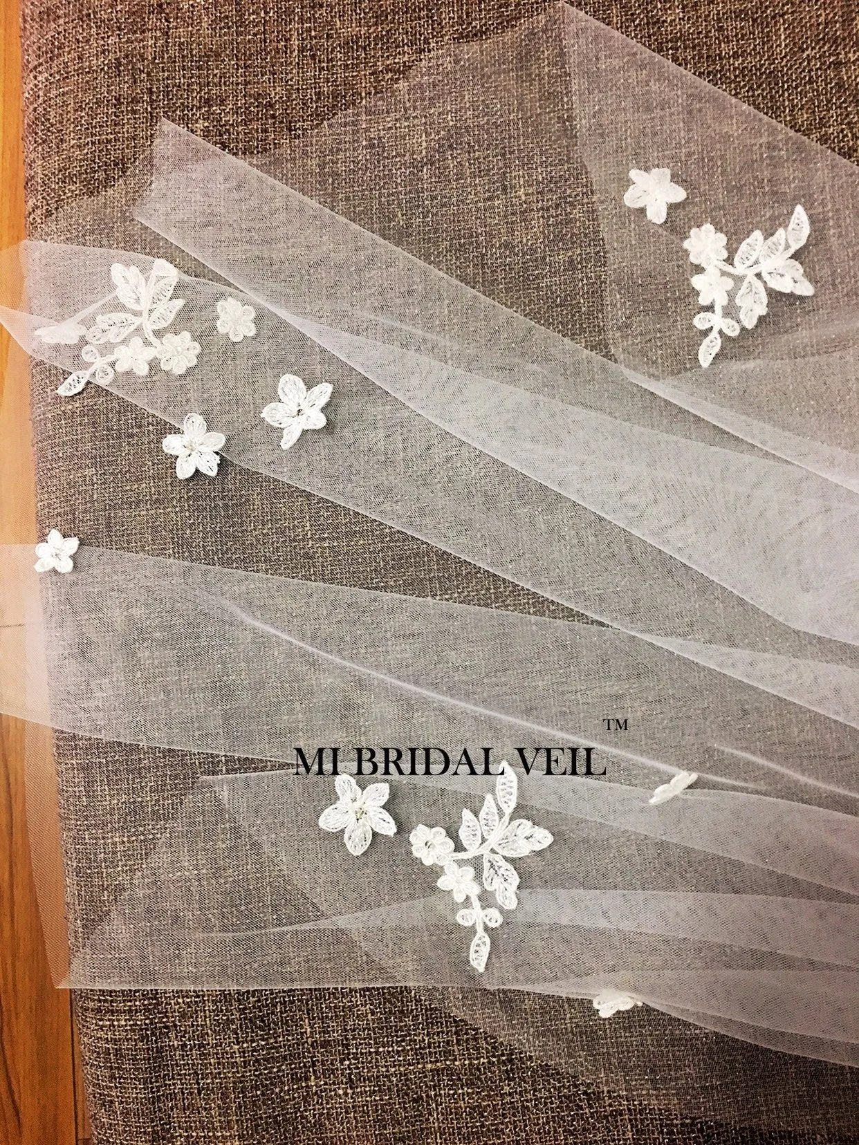 Wedding Veil, Petal Wedding Veil, Fingertip Lace Wedding Veil, Lace w Crystal Wedding Veil, Soft Bridal Veil, Romantic Lace Veil, Mi Bridal