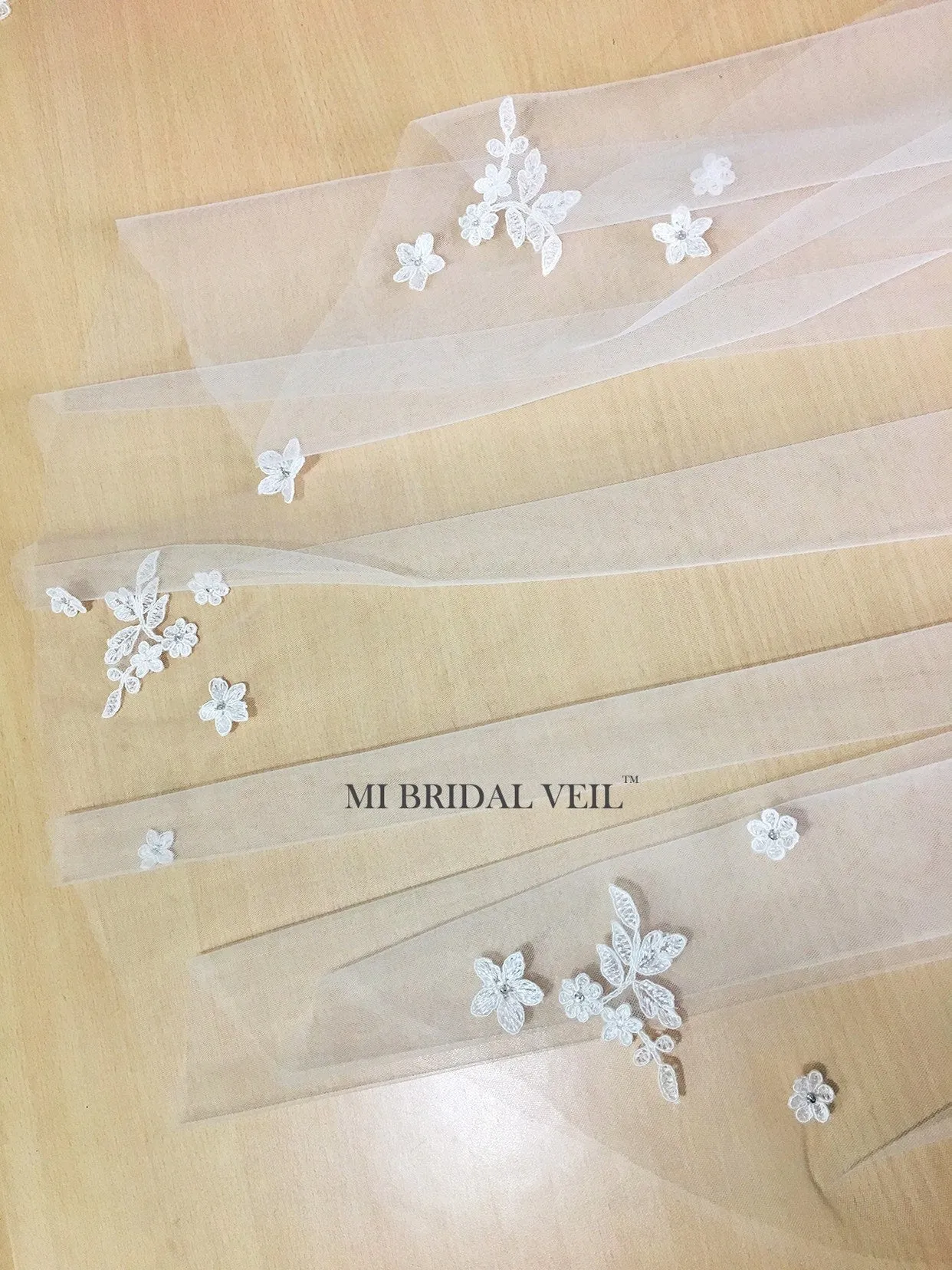 Wedding Veil, Petal Wedding Veil, Fingertip Lace Wedding Veil, Lace w Crystal Wedding Veil, Soft Bridal Veil, Romantic Lace Veil, Mi Bridal