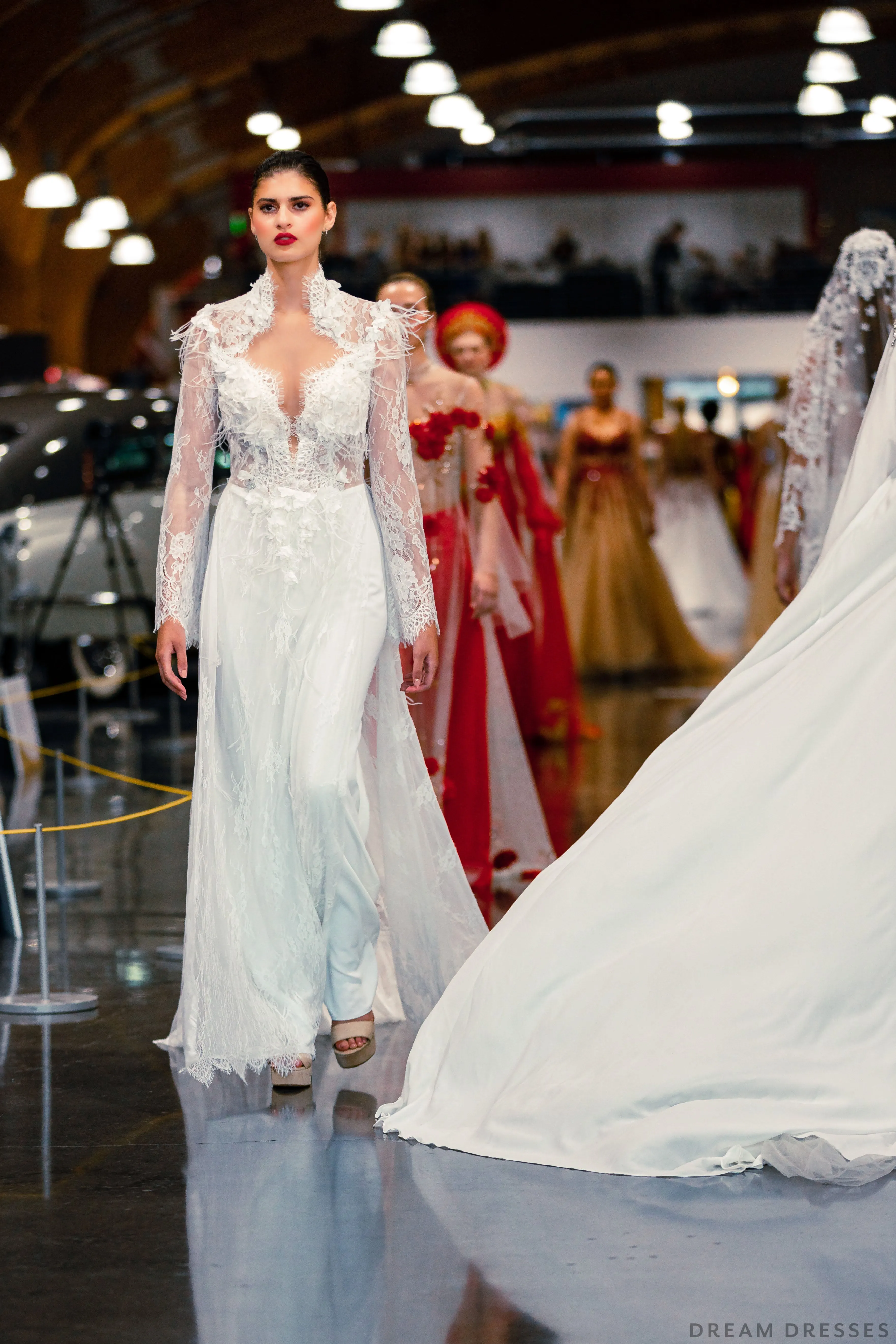 White Bridal Ao Dai | Vietnamese Lace Bridal Dress (#ALANNAH)