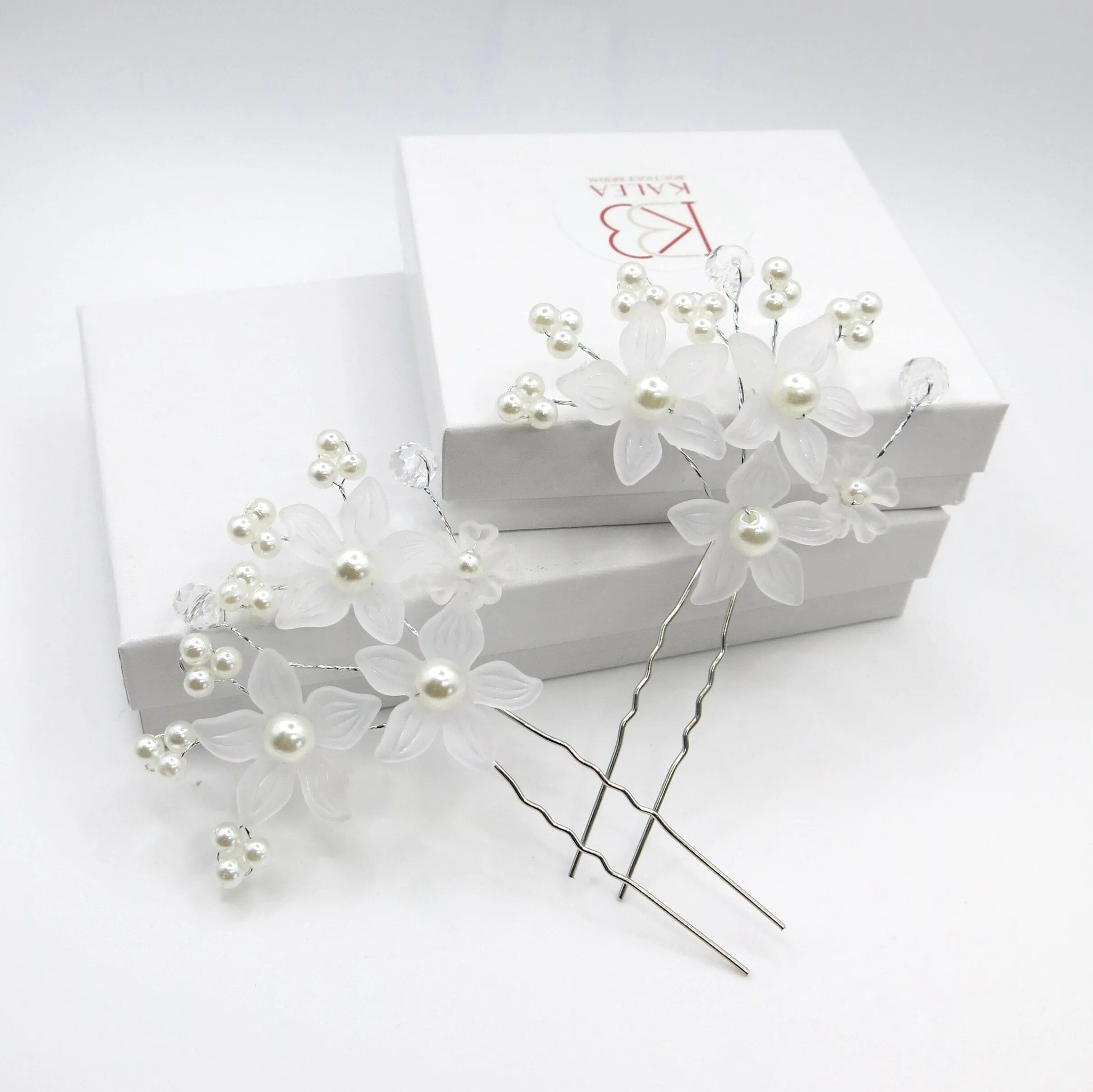 White Floral Bridal 2 PC Hair Pin Set, Wedding Party Pearl Flower Hairpin Hairpiece Set