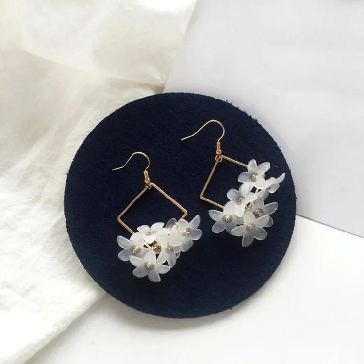 White Flower Charm Dangle Earrings, Bridal Shower Floral Hoop Earrings, Wedding Floral Cluster Gold Tassel Earrings